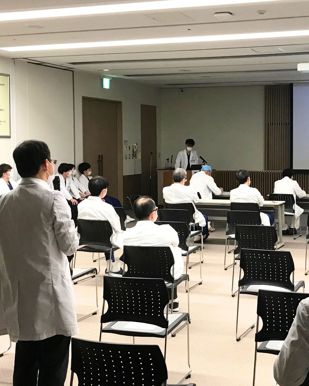 研修医学術発表会の様子2