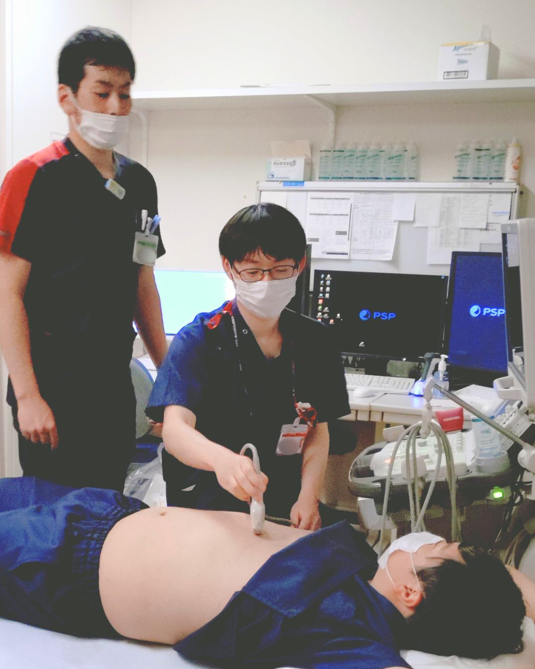 腹部エコー研修の様子3