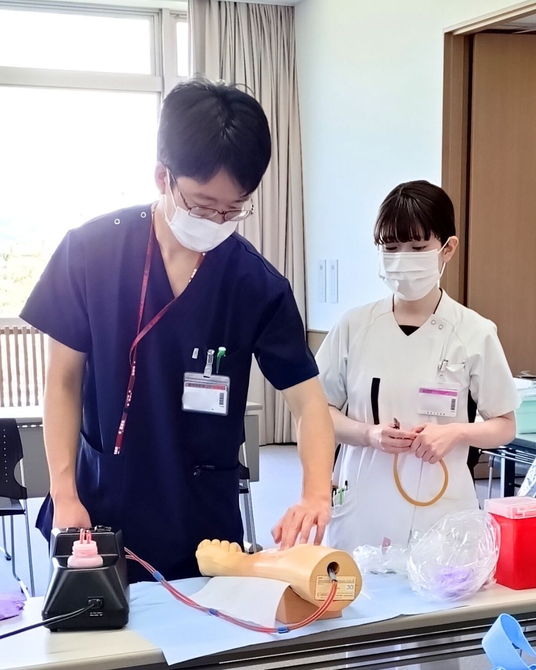採血研修の様子3