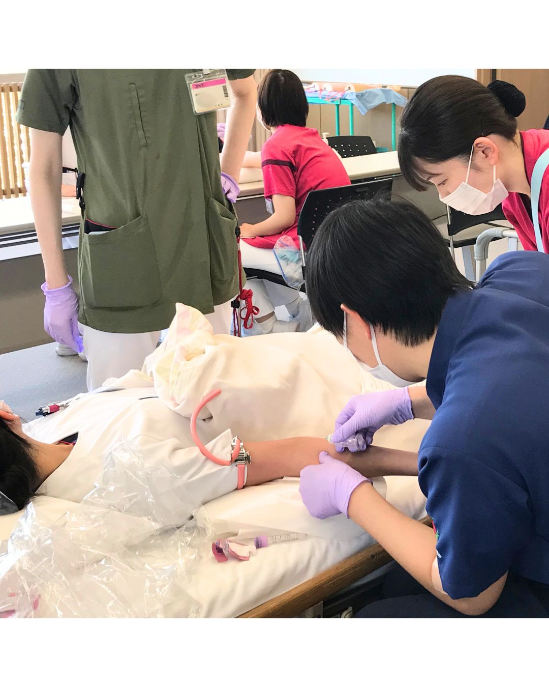 採血研修の様子5