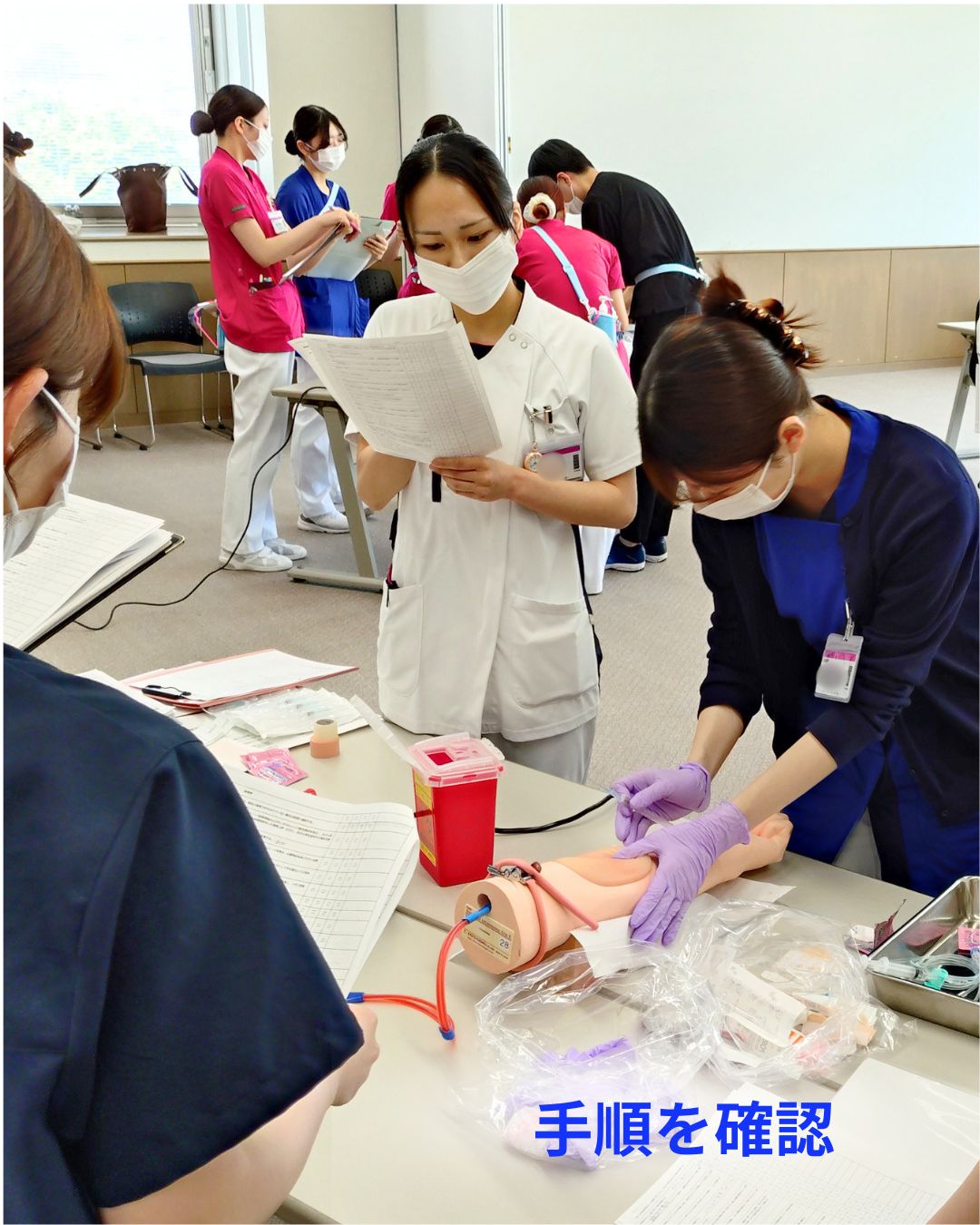 静脈血管確保研修の様子2