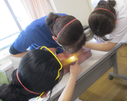 口腔ケア・吸引の様子1