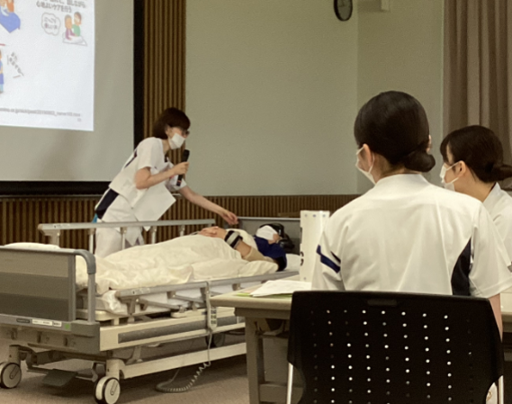 高齢者看護・認知症看護研修の様子1