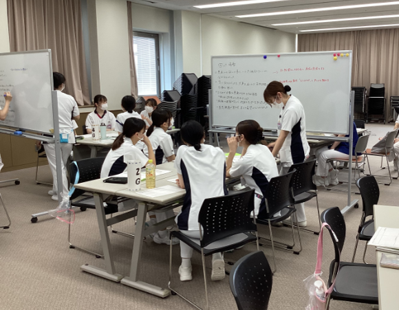 高齢者看護・認知症看護研修の様子2