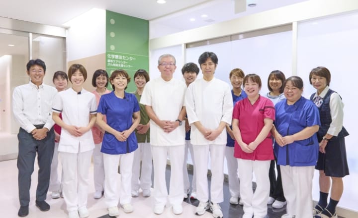外来診療担当医師表ページへのリンクボタン